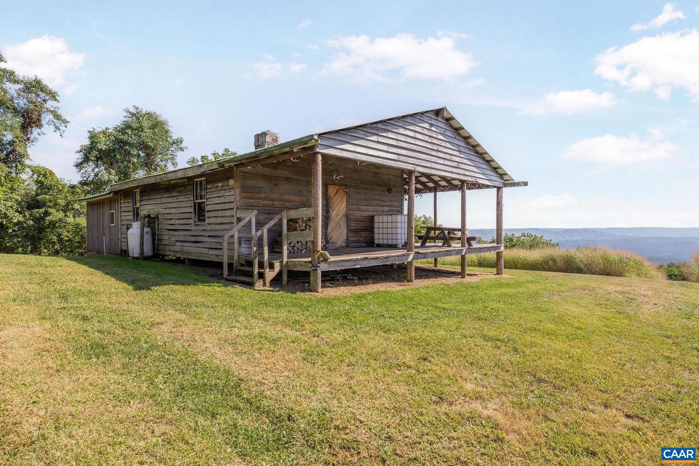 699 HENDRICKSON RD, PEMBROKE, Virginia 24136, 5 Bedrooms Bedrooms, ,3 BathroomsBathrooms,Residential,For Sale,699 HENDRICKSON RD,669395 MLS # 669395