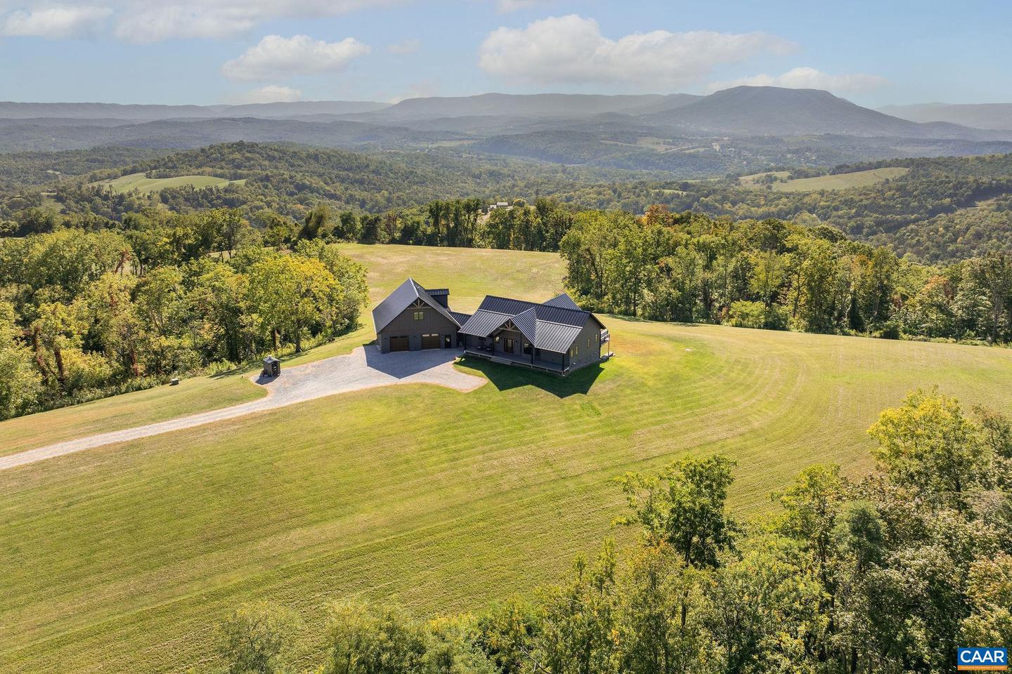 699 HENDRICKSON RD, PEMBROKE, Virginia 24136, 5 Bedrooms Bedrooms, ,3 BathroomsBathrooms,Residential,For Sale,699 HENDRICKSON RD,669395 MLS # 669395