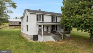 809 BROOK CREEK RD TOMS BROOK Virginia 22660