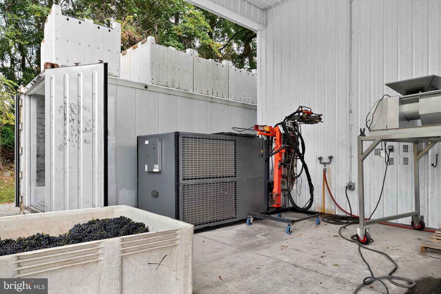 14001 HARPERS FERRY RD, HILLSBORO, Virginia 20132, 5 Bedrooms Bedrooms, ,3 BathroomsBathrooms,Farm,For Sale,14001 HARPERS FERRY RD,VALO2105910 MLS # VALO2105910