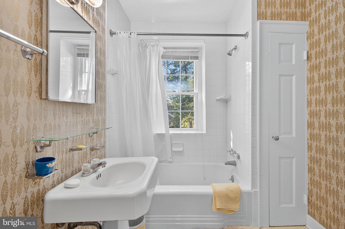 2479 ROCKLAND RD, FRONT ROYAL, Virginia 22630, 5 Bedrooms Bedrooms, ,3 BathroomsBathrooms,Residential,For Sale,2479 ROCKLAND RD,VAWR2011634 MLS # VAWR2011634 2479 ROCKLAND RD, FRONT ROYAL, Virginia 22630, 5 Bedrooms Bedrooms, ,3 BathroomsBathrooms,Residential,For Sale,2479 ROCKLAND RD,VAWR2011634 MLS # VAWR2011634