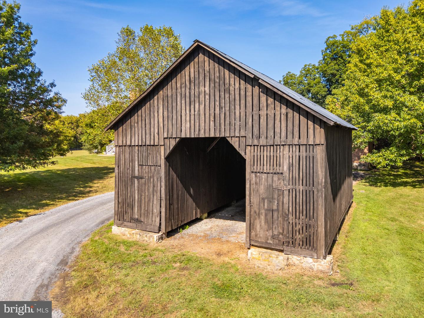 9533 HOWELLSVILLE RD, BOYCE, Virginia 22620, 4 Bedrooms Bedrooms, ,4 BathroomsBathrooms,Residential,For Sale,9533 HOWELLSVILLE RD,VACL2006100 MLS # VACL2006100 9533 HOWELLSVILLE RD, BOYCE, Virginia 22620, 4 Bedrooms Bedrooms, ,4 BathroomsBathrooms,Residential,For Sale,9533 HOWELLSVILLE RD,VACL2006100 MLS # VACL2006100