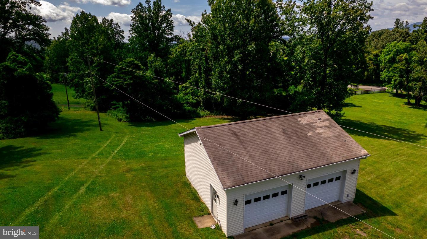 4179 FIERY RUN RD, LINDEN, Virginia 22642, 5 Bedrooms Bedrooms, ,2 BathroomsBathrooms,Residential,For Sale,4179 FIERY RUN RD,VAFQ2018488 MLS # VAFQ2018488