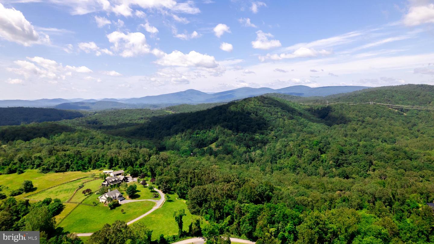 4179 FIERY RUN RD, LINDEN, Virginia 22642, 5 Bedrooms Bedrooms, ,2 BathroomsBathrooms,Residential,For Sale,4179 FIERY RUN RD,VAFQ2018488 MLS # VAFQ2018488