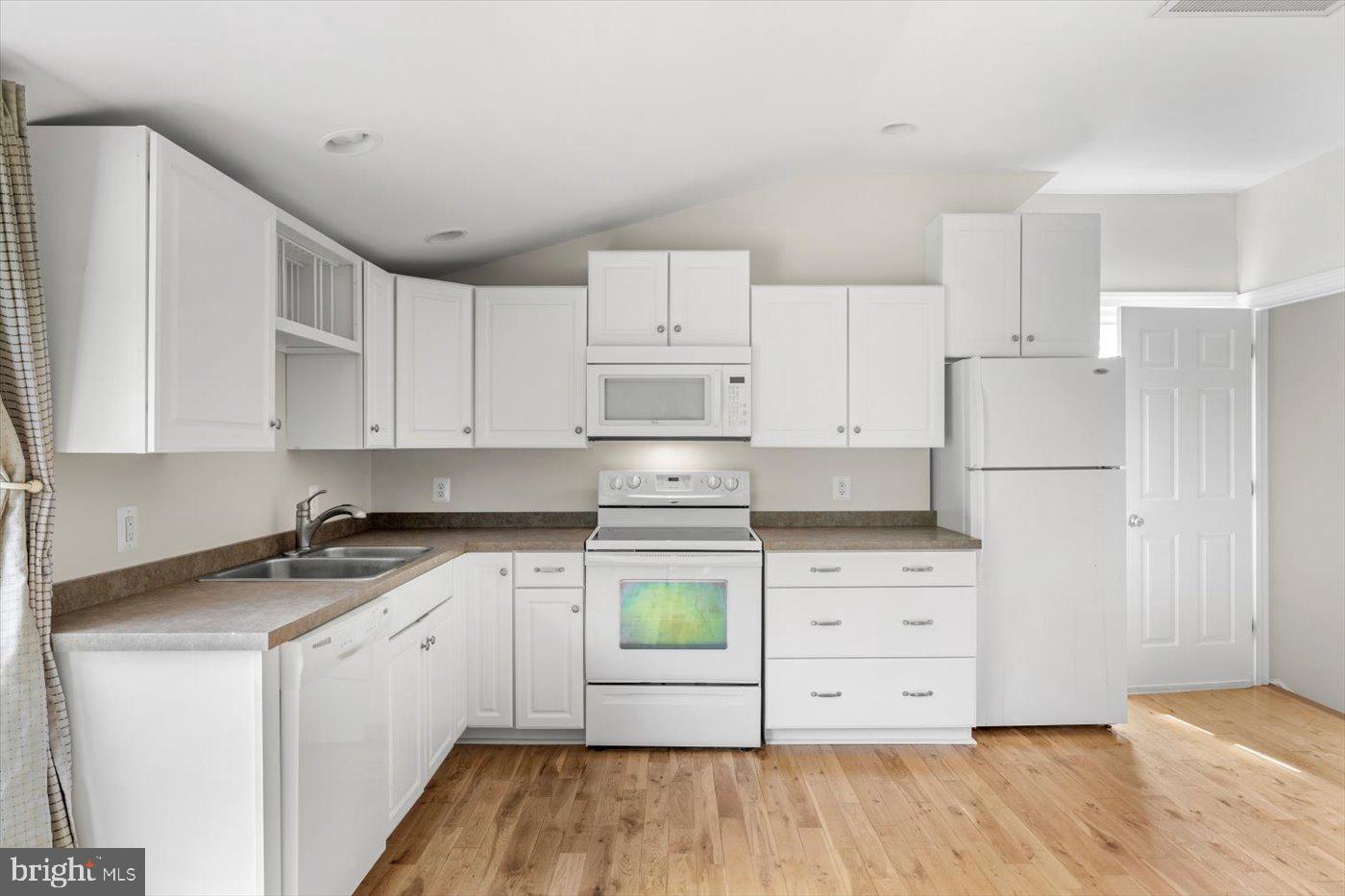 45 BOWLING FARM LN, FREDERICKSBURG, Virginia 22406, 4 Bedrooms Bedrooms, ,3 BathroomsBathrooms,Farm,For Sale,45 BOWLING FARM LN,VAST2042768 MLS # VAST2042768 45 BOWLING FARM LN, FREDERICKSBURG, Virginia 22406, 4 Bedrooms Bedrooms, ,3 BathroomsBathrooms,Farm,For Sale,45 BOWLING FARM LN,VAST2042768 MLS # VAST2042768