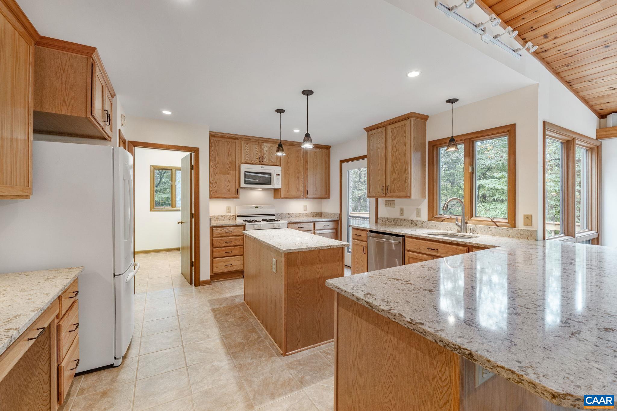 710 SHARPS CREEK RD, SCOTTSVILLE, Virginia 24590, 4 Bedrooms Bedrooms, ,3 BathroomsBathrooms,Residential,14,710 SHARPS CREEK RD,668803 MLS # 668803