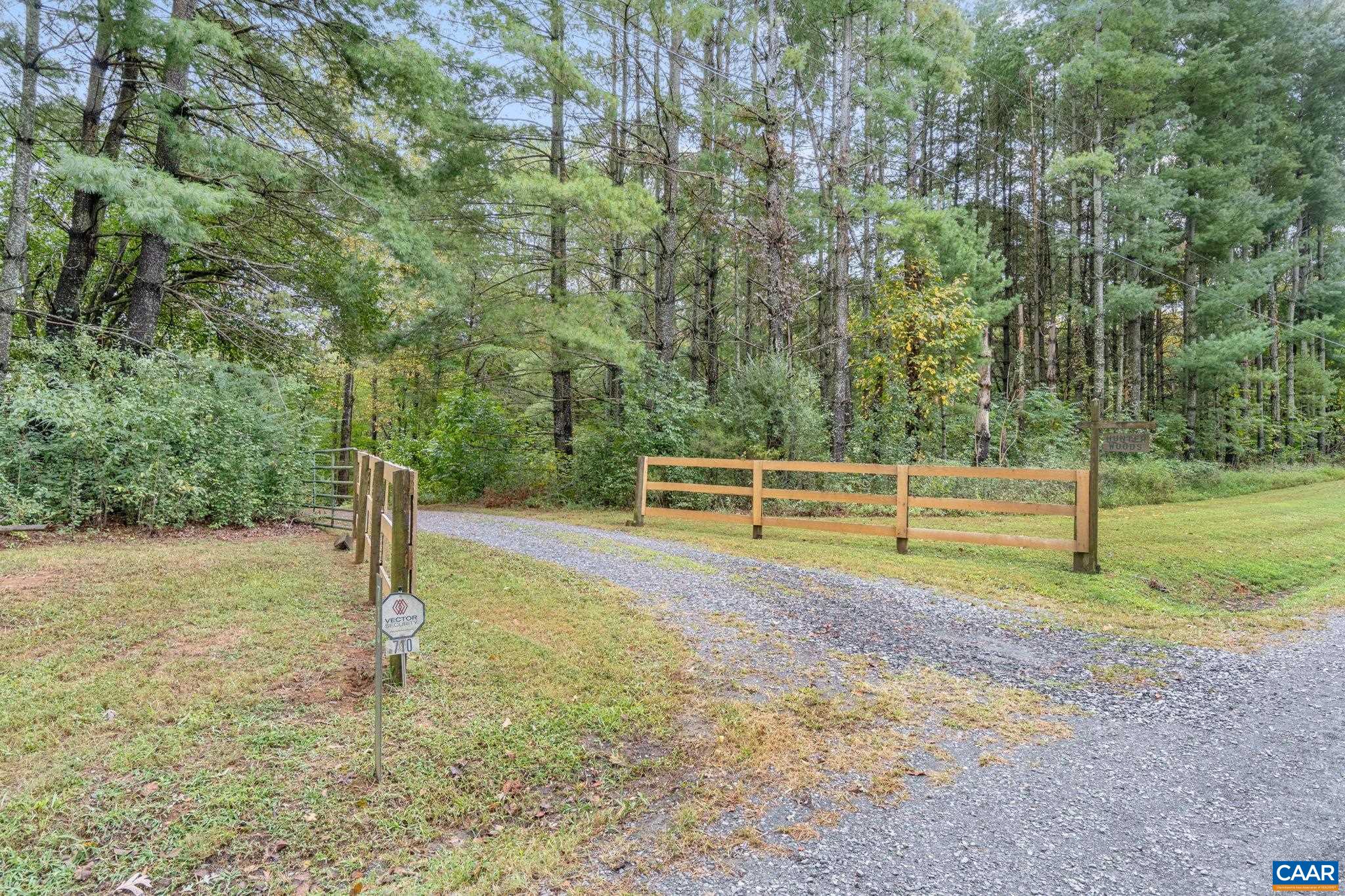 710 SHARPS CREEK RD, SCOTTSVILLE, Virginia 24590, 4 Bedrooms Bedrooms, ,3 BathroomsBathrooms,Residential,14,710 SHARPS CREEK RD,668803 MLS # 668803