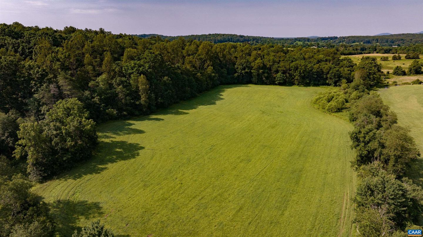 5912 &amp; 5928 W HOOVER RD, REVA, Virginia 22735, 3 Bedrooms Bedrooms, ,1 BathroomBathrooms,Residential,For Sale,5912 &amp; 5928 W HOOVER RD,669553 MLS # 669553