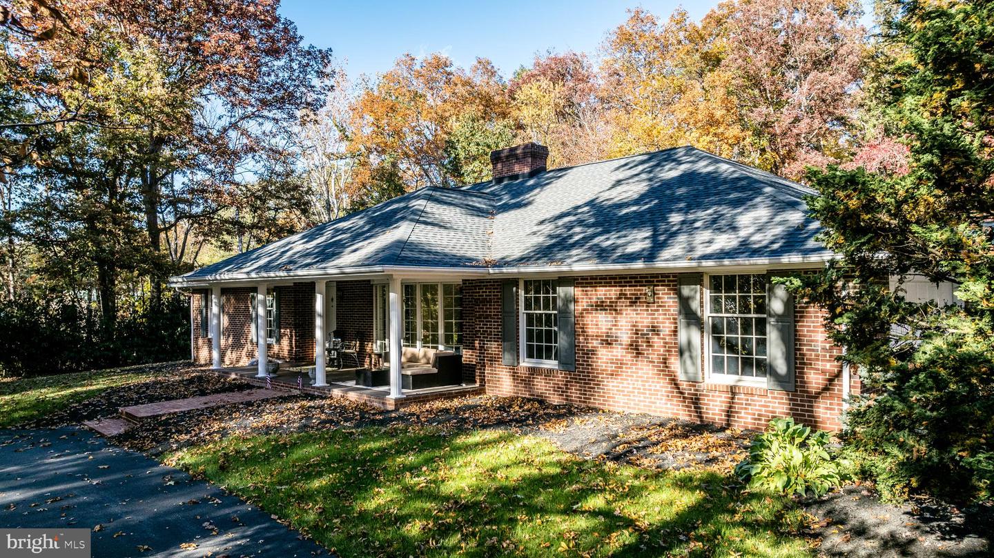 5983 LABS RUN LN, PENN LAIRD, Virginia 22846, 4 Bedrooms Bedrooms, ,3 BathroomsBathrooms,Residential,For Sale,5983 LABS RUN LN,VARO2002248 MLS # VARO2002248