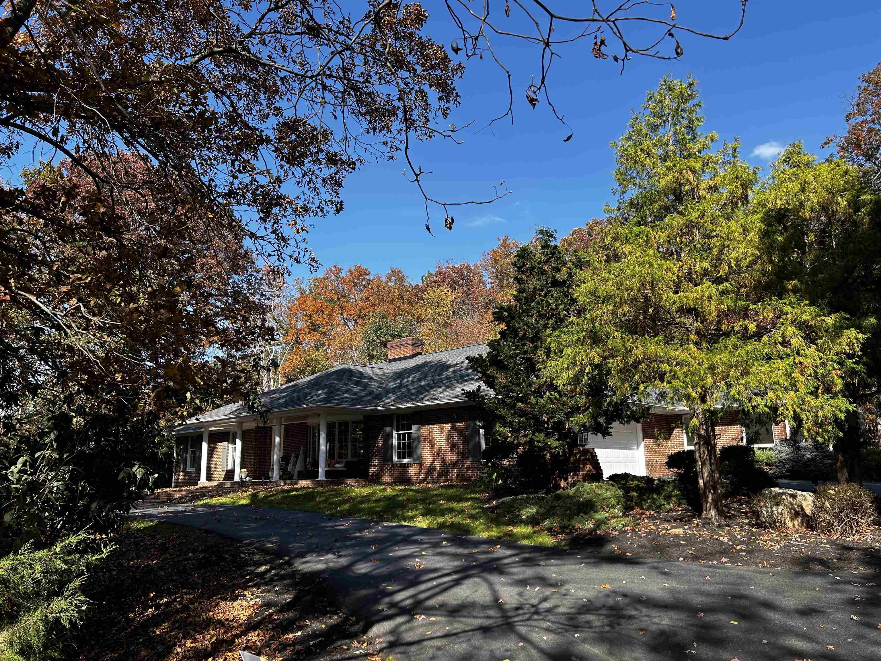 5983 LABS RUN LN, PENN LAIRD, Virginia 22846, 4 Bedrooms Bedrooms, ,3 BathroomsBathrooms,Residential,14,5983 LABS RUN LN,662500 MLS # 662500