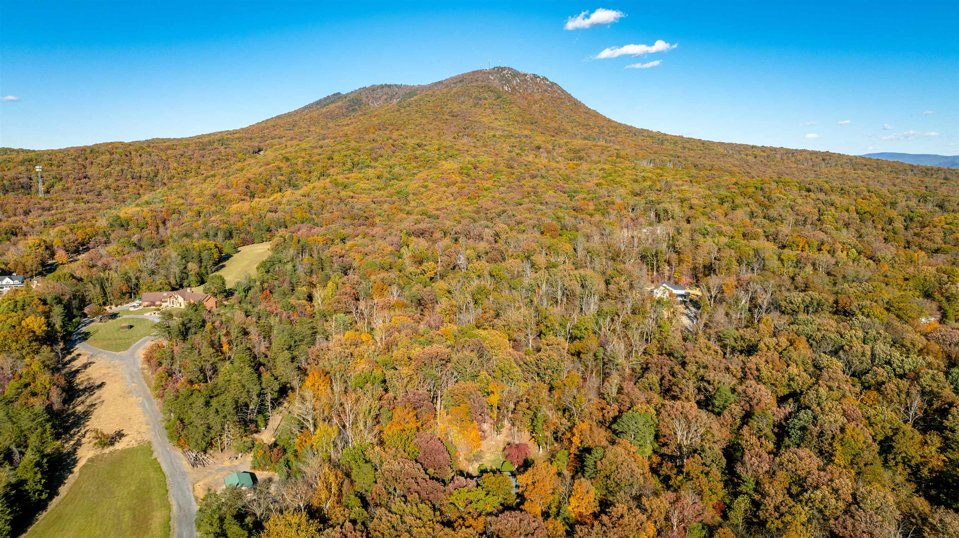 5983 LABS RUN LN, PENN LAIRD, Virginia 22846, 4 Bedrooms Bedrooms, ,3 BathroomsBathrooms,Residential,14,5983 LABS RUN LN,662500 MLS # 662500