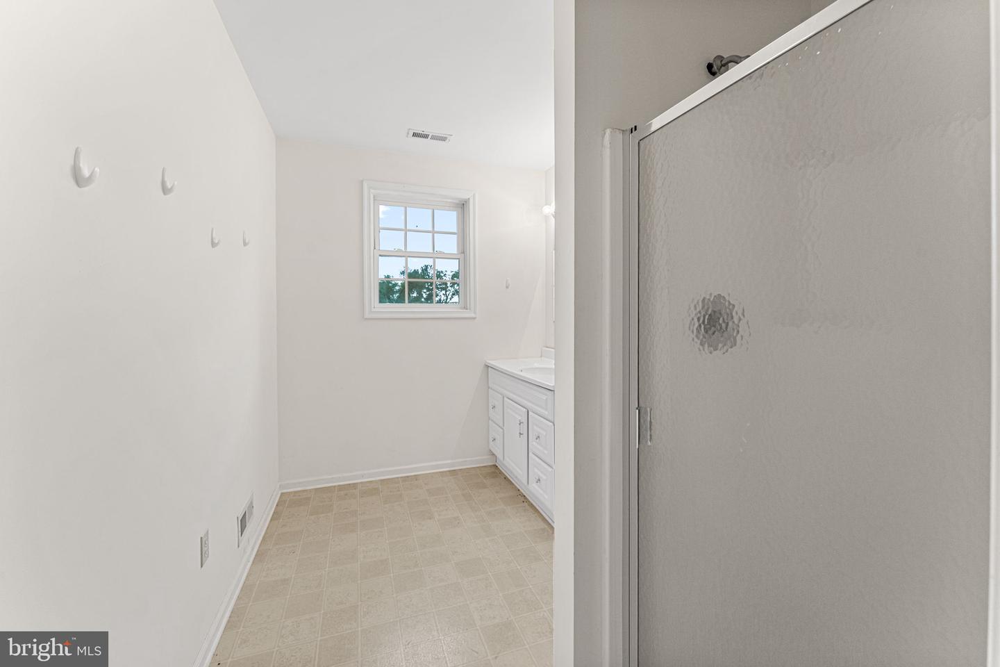 4516 OLDHAMS RD, HAGUE, Virginia 22469, 3 Bedrooms Bedrooms, 5 Rooms Rooms,2 BathroomsBathrooms,Residential,For Sale,4516 OLDHAMS RD,VAWE2009846 MLS # VAWE2009846