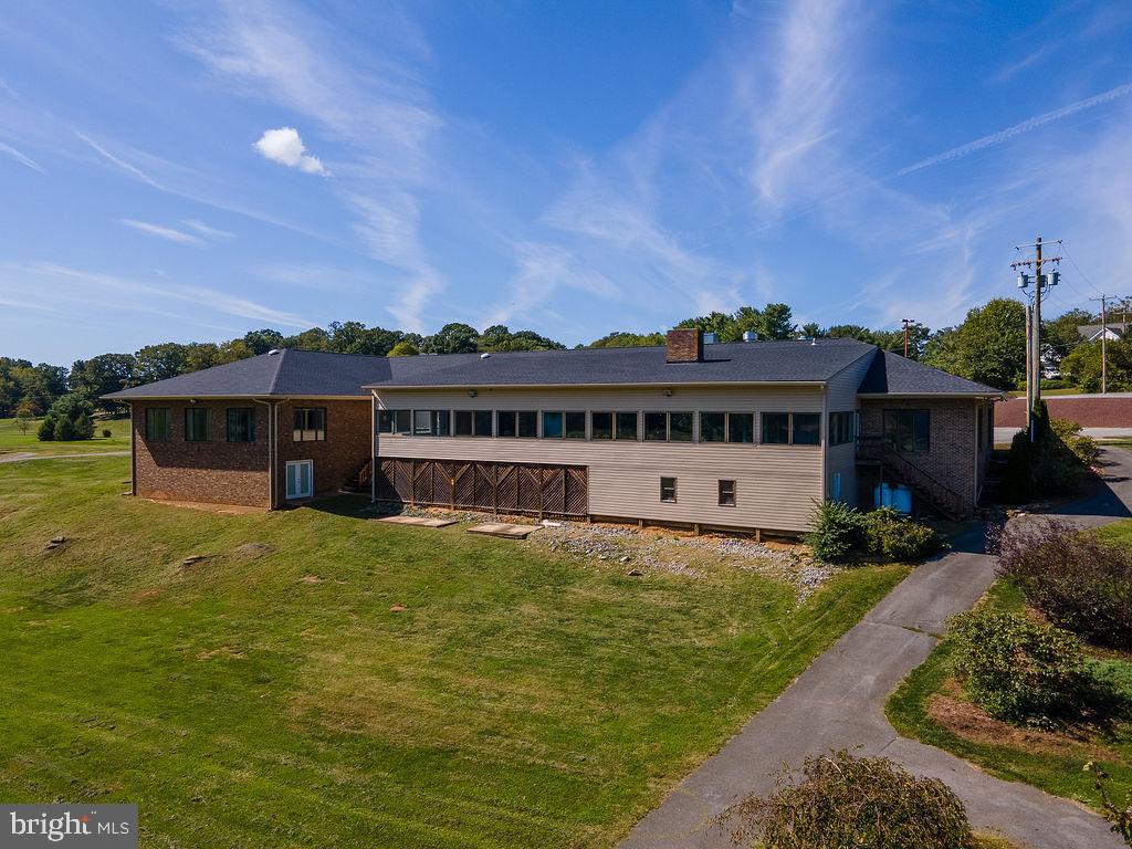 838 BOWLING GREEN RD, FRONT ROYAL, Virginia 22630, ,3 BathroomsBathrooms,Farm,For Sale,838 BOWLING GREEN RD,VAWR2012526 MLS # VAWR2012526