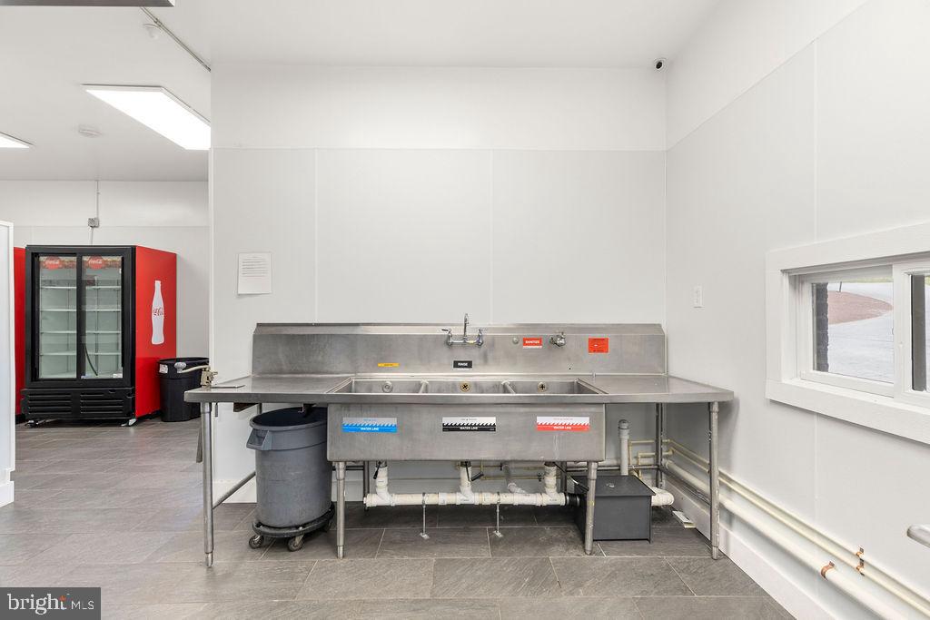 838 BOWLING GREEN RD, FRONT ROYAL, Virginia 22630, ,3 BathroomsBathrooms,Farm,For Sale,838 BOWLING GREEN RD,VAWR2012526 MLS # VAWR2012526