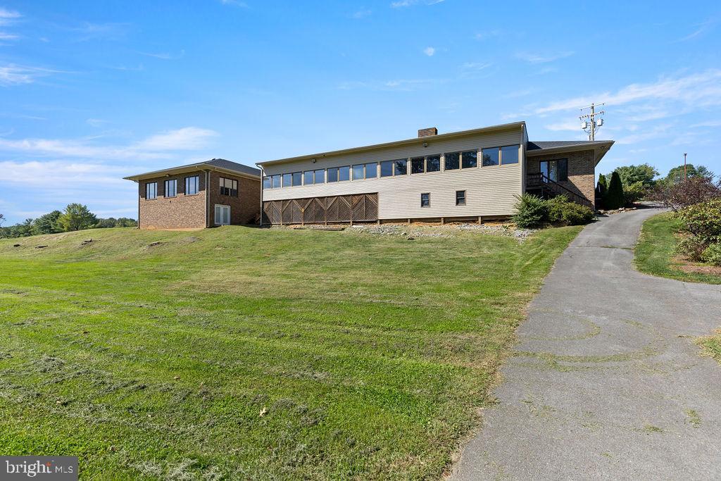 838 BOWLING GREEN RD, FRONT ROYAL, Virginia 22630, ,3 BathroomsBathrooms,Farm,For Sale,838 BOWLING GREEN RD,VAWR2012526 MLS # VAWR2012526