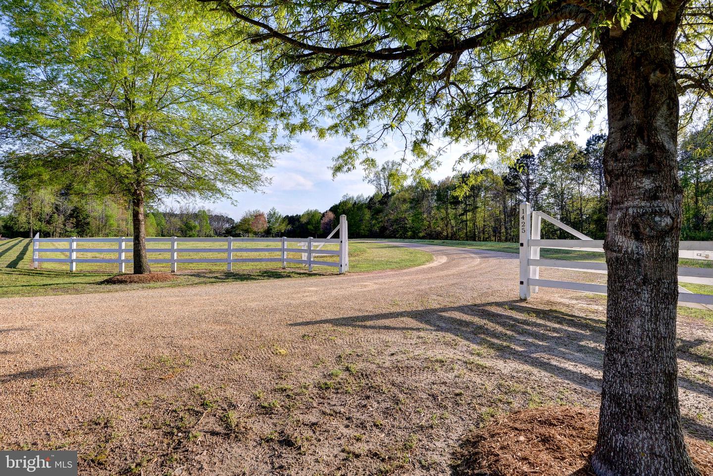 1425 TWIGGS FERRY RD, HARTFIELD, Virginia 23071, 3 Bedrooms Bedrooms, ,3 BathroomsBathrooms,Residential,For Sale,1425 TWIGGS FERRY RD,VAMX2000210 MLS # VAMX2000210