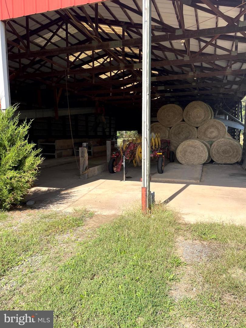 15205 FLEETWOOD DR, NOKESVILLE, Virginia 20181, 4 Bedrooms Bedrooms, ,2 BathroomsBathrooms,Farm,For Sale,15205 FLEETWOOD DR,VAPW2105936 MLS # VAPW2105936 15205 FLEETWOOD DR, NOKESVILLE, Virginia 20181, 4 Bedrooms Bedrooms, ,2 BathroomsBathrooms,Farm,For Sale,15205 FLEETWOOD DR,VAPW2105936 MLS # VAPW2105936