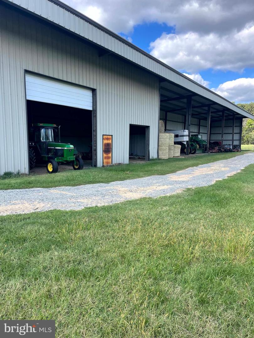 15205 FLEETWOOD DR, NOKESVILLE, Virginia 20181, 4 Bedrooms Bedrooms, ,2 BathroomsBathrooms,Farm,For Sale,15205 FLEETWOOD DR,VAPW2105936 MLS # VAPW2105936 15205 FLEETWOOD DR, NOKESVILLE, Virginia 20181, 4 Bedrooms Bedrooms, ,2 BathroomsBathrooms,Farm,For Sale,15205 FLEETWOOD DR,VAPW2105936 MLS # VAPW2105936