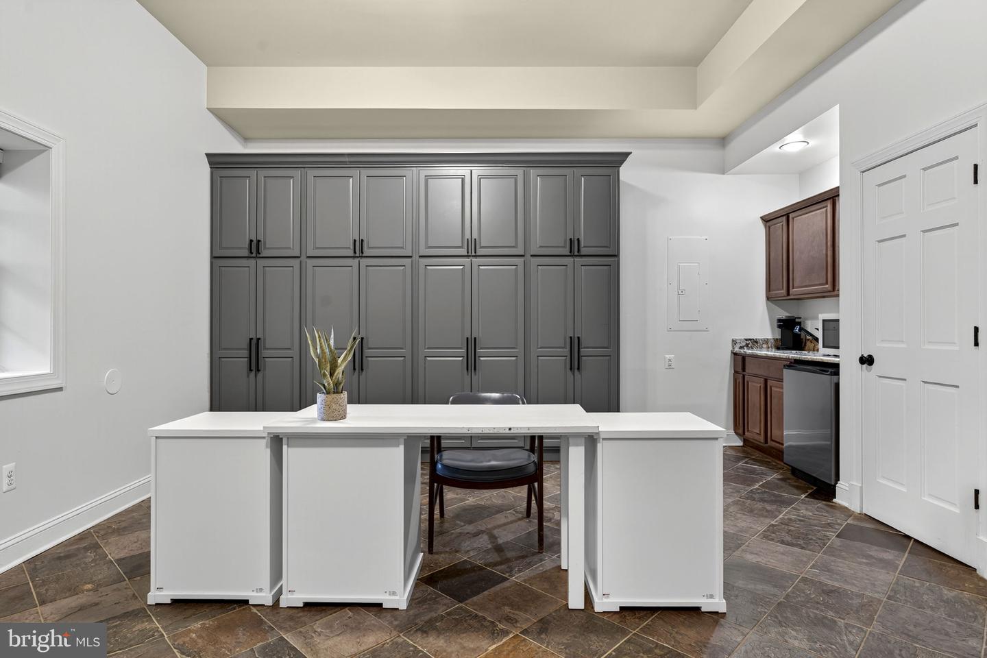 9533 HOWELLSVILLE RD, BOYCE, Virginia 22620, 4 Bedrooms Bedrooms, ,4 BathroomsBathrooms,Farm,For Sale,9533 HOWELLSVILLE RD,VACL2006148 MLS # VACL2006148