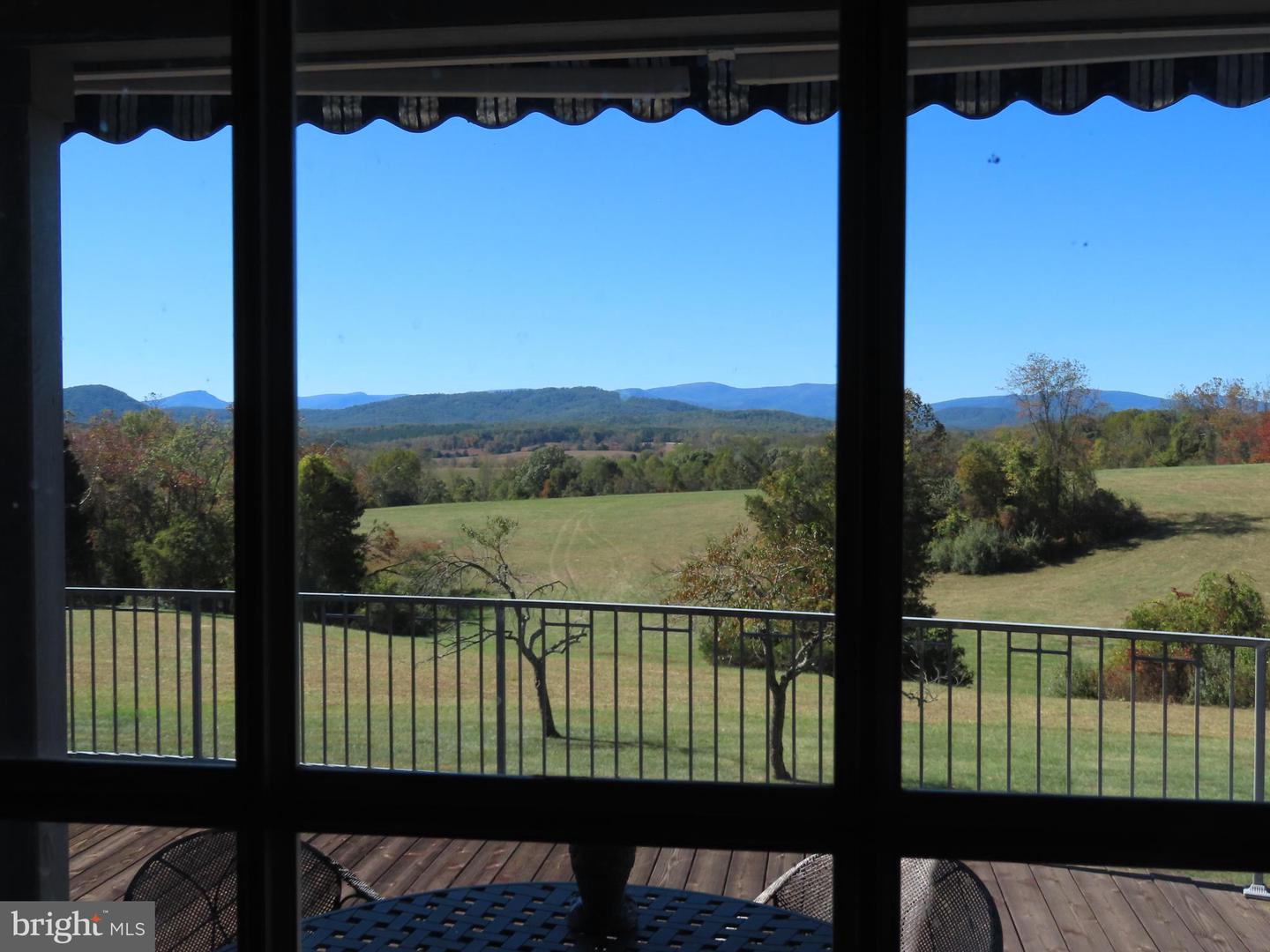 643 RICHMOND RD, AMISSVILLE, Virginia 20106, 3 Bedrooms Bedrooms, ,2 BathroomsBathrooms,Residential,For Sale,643 RICHMOND RD,VARP2002322 MLS # VARP2002322