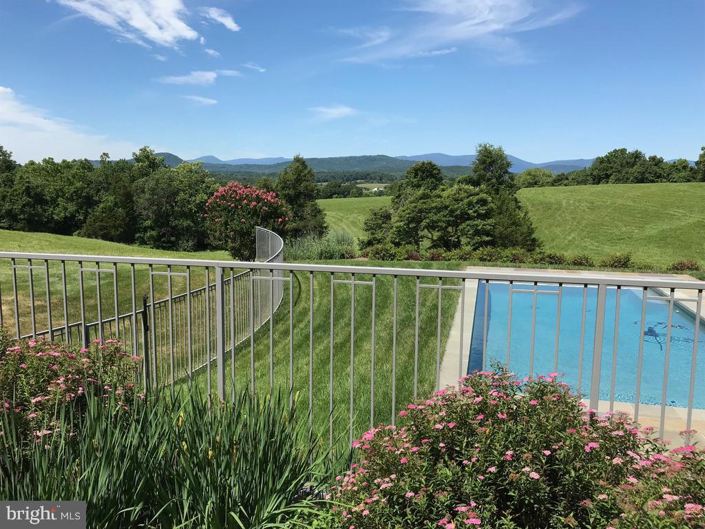 643 RICHMOND RD, AMISSVILLE, Virginia 20106, 3 Bedrooms Bedrooms, ,2 BathroomsBathrooms,Residential,For Sale,643 RICHMOND RD,VARP2002322 MLS # VARP2002322