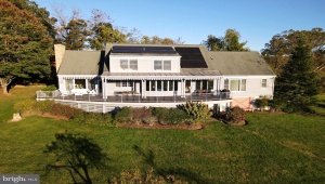 643 RICHMOND RD AMISSVILLE Virginia 20106
