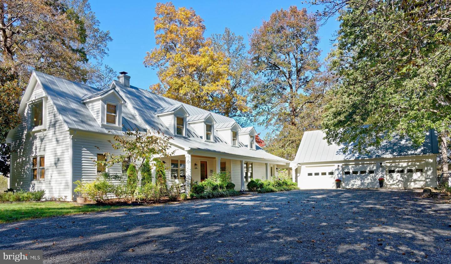 1709 NORTH POES RD, FLINT HILL, Virginia 22627, 3 Bedrooms Bedrooms, 9 Rooms Rooms,2 BathroomsBathrooms,Residential,For Sale,1709 NORTH POES RD,VARP2002346 MLS # VARP2002346 1709 NORTH POES RD, FLINT HILL, Virginia 22627, 3 Bedrooms Bedrooms, 9 Rooms Rooms,2 BathroomsBathrooms,Residential,For Sale,1709 NORTH POES RD,VARP2002346 MLS # VARP2002346