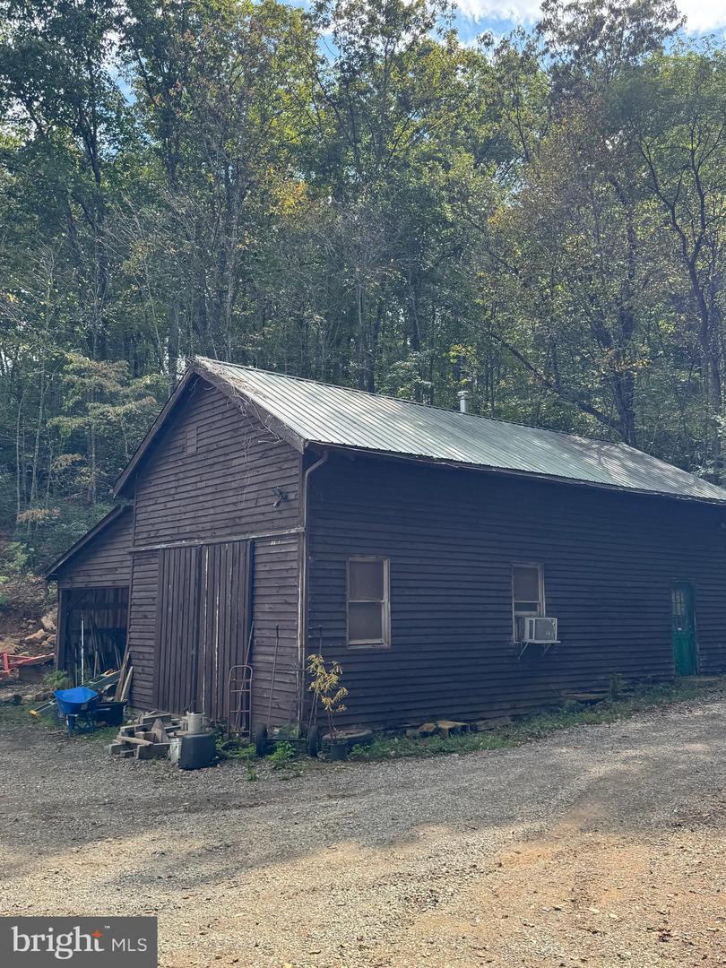 25 FALLING SPRINGS DR, AFTON, Virginia 22920, 3 Bedrooms Bedrooms, ,2 BathroomsBathrooms,Residential,For Sale,25 FALLING SPRINGS DR,VANL2000606 MLS # VANL2000606