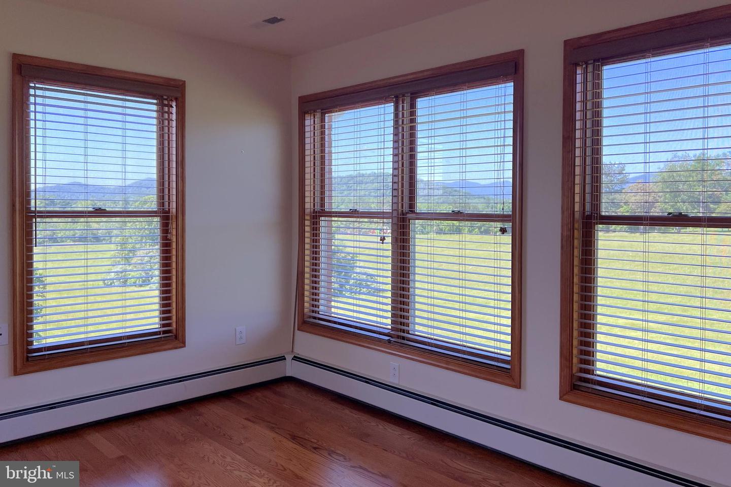 3542 SLATE MILLS RD, SPERRYVILLE, Virginia 22740, 3 Bedrooms Bedrooms, ,4 BathroomsBathrooms,Residential,For Sale,3542 SLATE MILLS RD,VARP2001974 MLS # VARP2001974 3542 SLATE MILLS RD, SPERRYVILLE, Virginia 22740, 3 Bedrooms Bedrooms, ,4 BathroomsBathrooms,Residential,For Sale,3542 SLATE MILLS RD,VARP2001974 MLS # VARP2001974