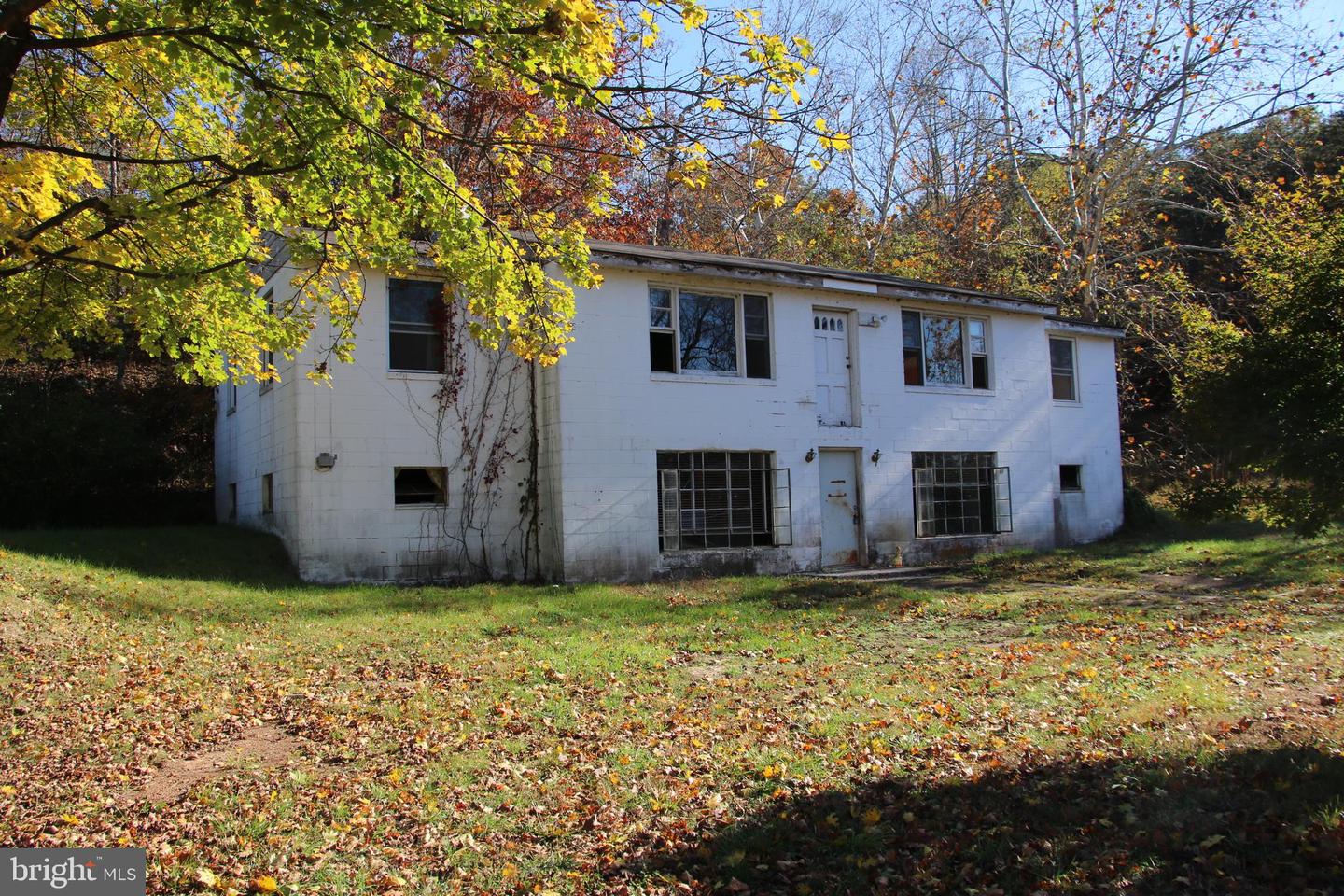859 BRUSH CREEK, WINCHESTER, Virginia 22603, 3 Bedrooms Bedrooms, ,1 BathroomBathrooms,Residential,For Sale,859 BRUSH CREEK,VAFV2037510 MLS # VAFV2037510 859 BRUSH CREEK, WINCHESTER, Virginia 22603, 3 Bedrooms Bedrooms, ,1 BathroomBathrooms,Residential,For Sale,859 BRUSH CREEK,VAFV2037510 MLS # VAFV2037510