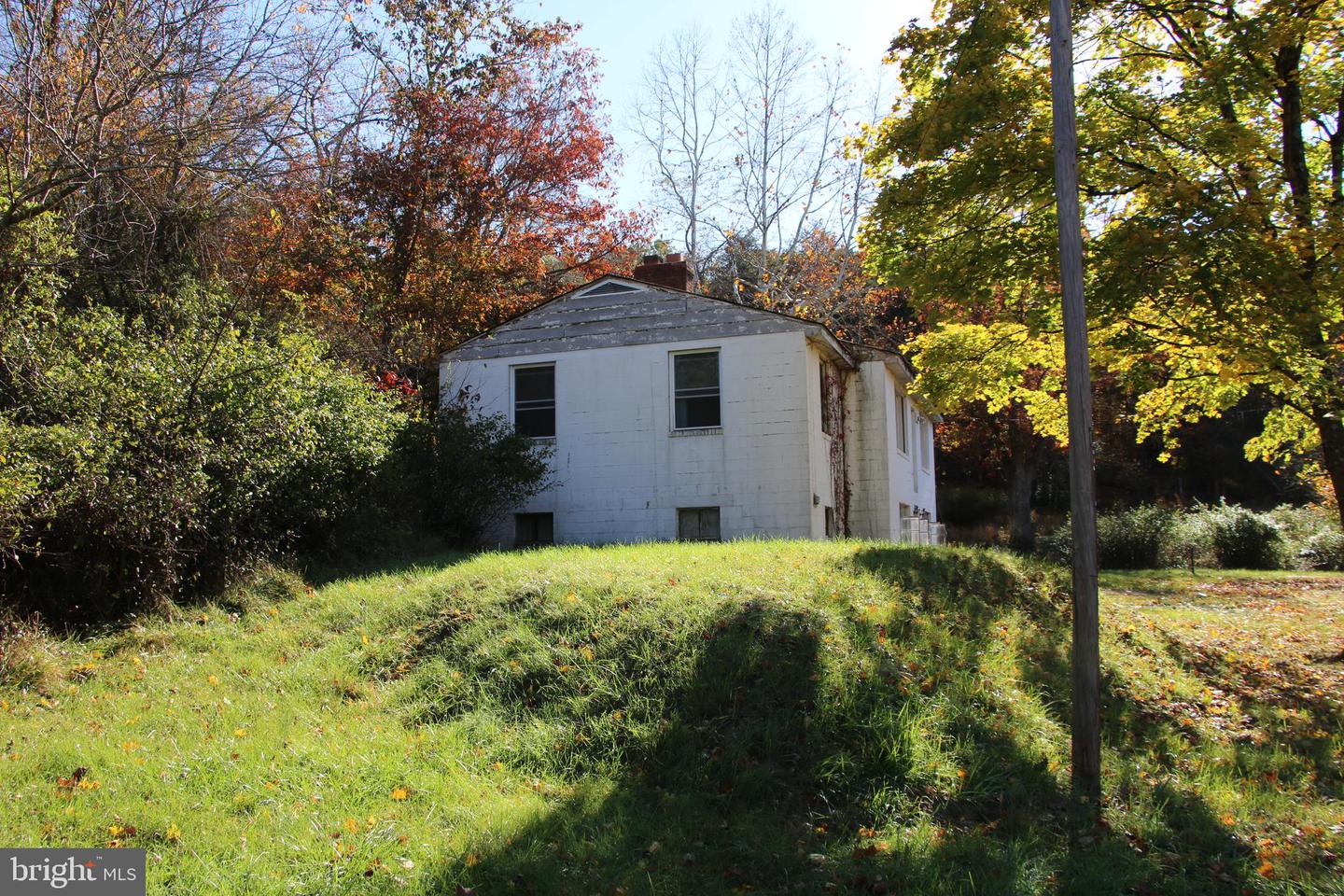 859 BRUSH CREEK, WINCHESTER, Virginia 22603, 3 Bedrooms Bedrooms, ,1 BathroomBathrooms,Residential,For Sale,859 BRUSH CREEK,VAFV2037510 MLS # VAFV2037510 859 BRUSH CREEK, WINCHESTER, Virginia 22603, 3 Bedrooms Bedrooms, ,1 BathroomBathrooms,Residential,For Sale,859 BRUSH CREEK,VAFV2037510 MLS # VAFV2037510