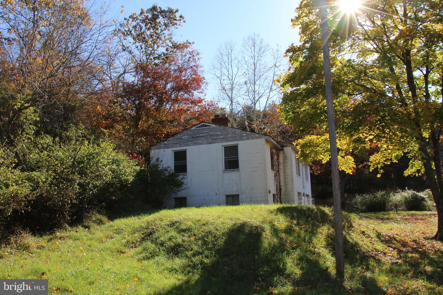 859 BRUSH CREEK, WINCHESTER, Virginia 22603, 3 Bedrooms Bedrooms, ,1 BathroomBathrooms,Residential,For Sale,859 BRUSH CREEK,VAFV2037510 MLS # VAFV2037510 859 BRUSH CREEK, WINCHESTER, Virginia 22603, 3 Bedrooms Bedrooms, ,1 BathroomBathrooms,Residential,For Sale,859 BRUSH CREEK,VAFV2037510 MLS # VAFV2037510