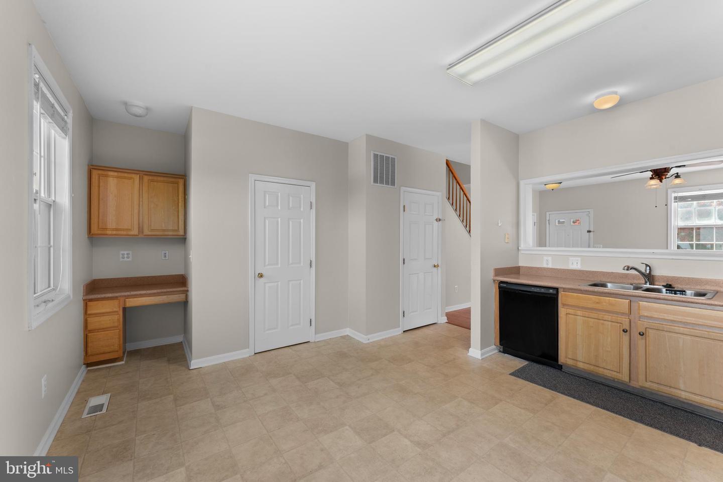25 QUARTERPOLE CT, WARRENTON, Virginia 20186, 3 Bedrooms Bedrooms, 1 Room Rooms,3 BathroomsBathrooms,Residential,For Sale,25 QUARTERPOLE CT,VAFQ2019502 MLS # VAFQ2019502 25 QUARTERPOLE CT, WARRENTON, Virginia 20186, 3 Bedrooms Bedrooms, 1 Room Rooms,3 BathroomsBathrooms,Residential,For Sale,25 QUARTERPOLE CT,VAFQ2019502 MLS # VAFQ2019502
