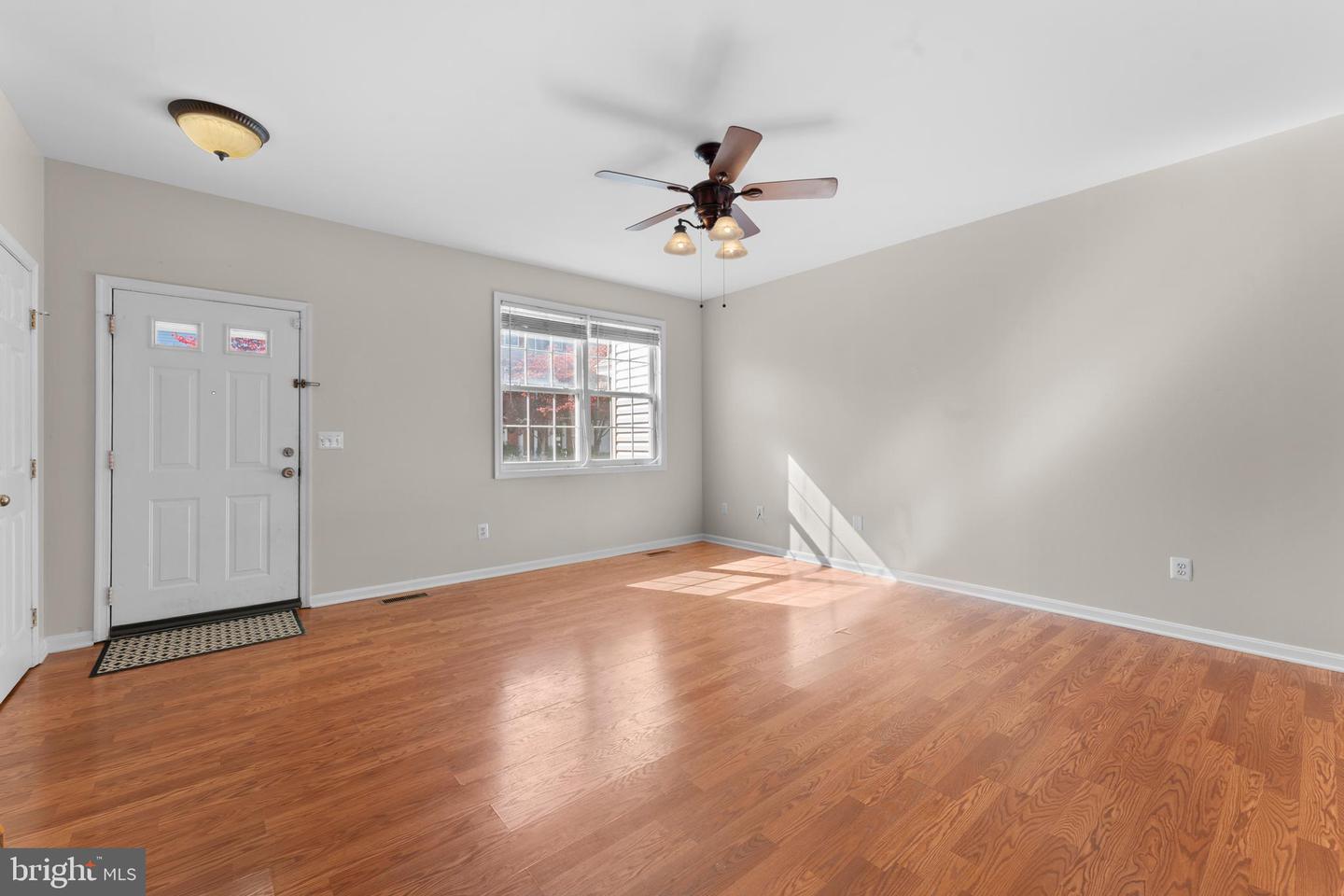 25 QUARTERPOLE CT, WARRENTON, Virginia 20186, 3 Bedrooms Bedrooms, 1 Room Rooms,3 BathroomsBathrooms,Residential,For Sale,25 QUARTERPOLE CT,VAFQ2019502 MLS # VAFQ2019502 25 QUARTERPOLE CT, WARRENTON, Virginia 20186, 3 Bedrooms Bedrooms, 1 Room Rooms,3 BathroomsBathrooms,Residential,For Sale,25 QUARTERPOLE CT,VAFQ2019502 MLS # VAFQ2019502