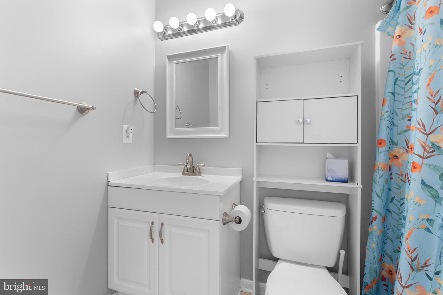 25 QUARTERPOLE CT, WARRENTON, Virginia 20186, 3 Bedrooms Bedrooms, 1 Room Rooms,3 BathroomsBathrooms,Residential,For Sale,25 QUARTERPOLE CT,VAFQ2019502 MLS # VAFQ2019502 25 QUARTERPOLE CT, WARRENTON, Virginia 20186, 3 Bedrooms Bedrooms, 1 Room Rooms,3 BathroomsBathrooms,Residential,For Sale,25 QUARTERPOLE CT,VAFQ2019502 MLS # VAFQ2019502