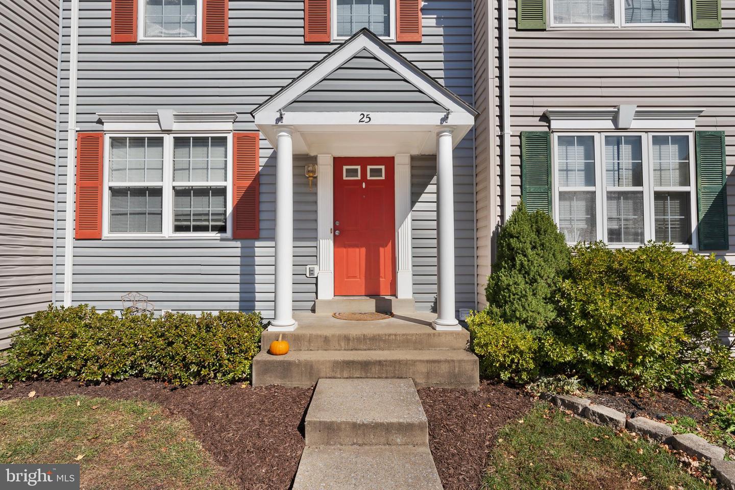 25 QUARTERPOLE CT, WARRENTON, Virginia 20186, 3 Bedrooms Bedrooms, 1 Room Rooms,3 BathroomsBathrooms,Residential,For Sale,25 QUARTERPOLE CT,VAFQ2019502 MLS # VAFQ2019502 25 QUARTERPOLE CT, WARRENTON, Virginia 20186, 3 Bedrooms Bedrooms, 1 Room Rooms,3 BathroomsBathrooms,Residential,For Sale,25 QUARTERPOLE CT,VAFQ2019502 MLS # VAFQ2019502