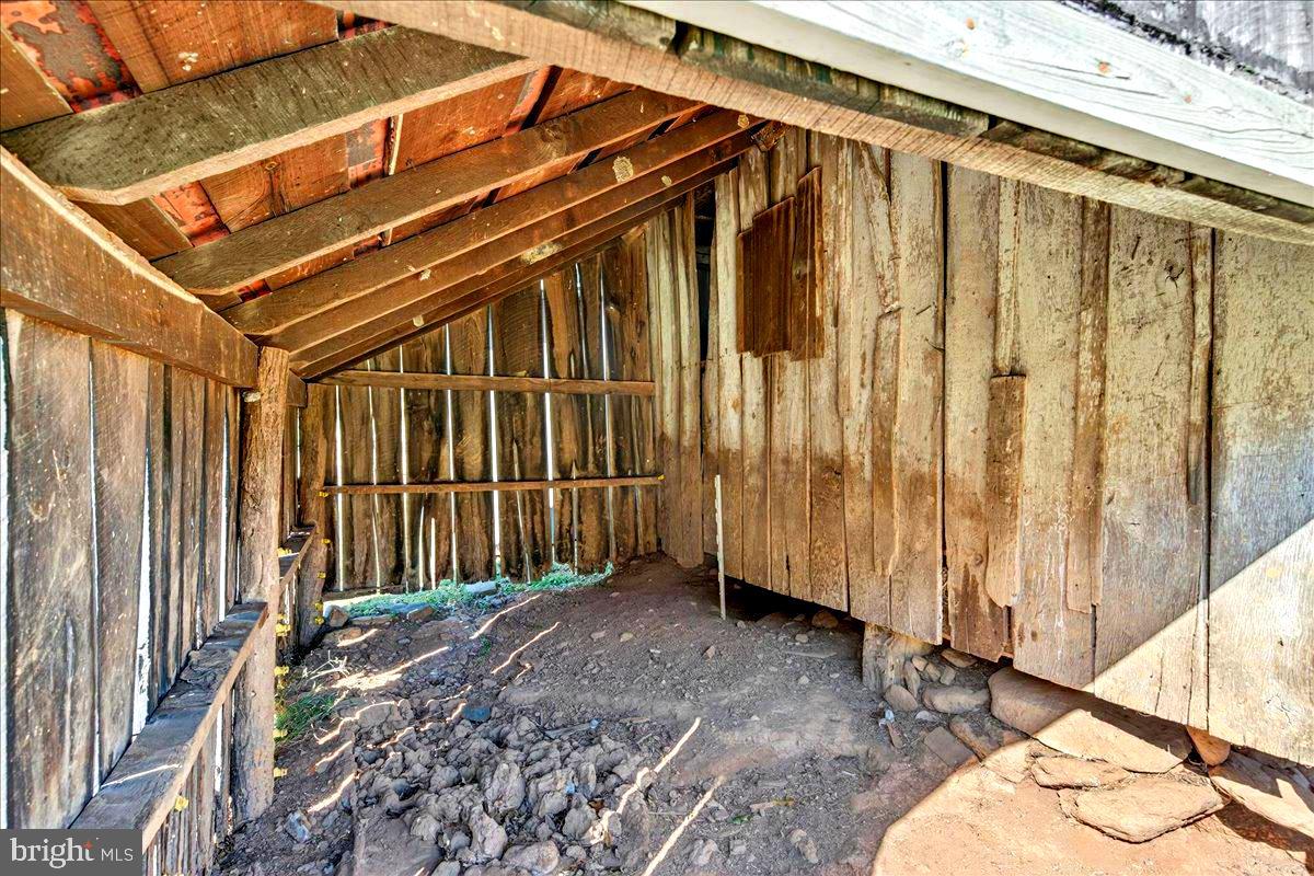 290 RILEY HOLLOW RD, HUNTLY, Virginia 22640, 3 Bedrooms Bedrooms, ,3 BathroomsBathrooms,Farm,For Sale,290 RILEY HOLLOW RD,VARP2002364 MLS # VARP2002364