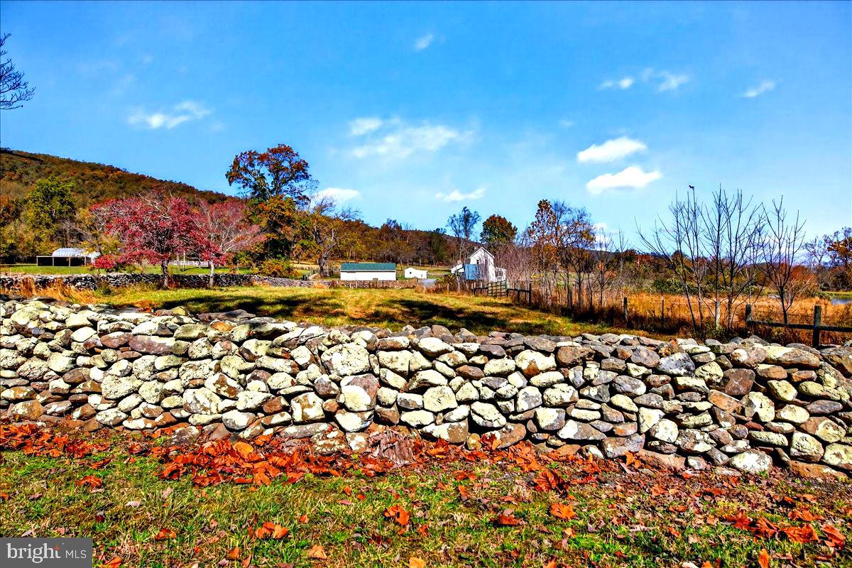 290 RILEY HOLLOW RD, HUNTLY, Virginia 22640, 3 Bedrooms Bedrooms, ,3 BathroomsBathrooms,Farm,For Sale,290 RILEY HOLLOW RD,VARP2002364 MLS # VARP2002364