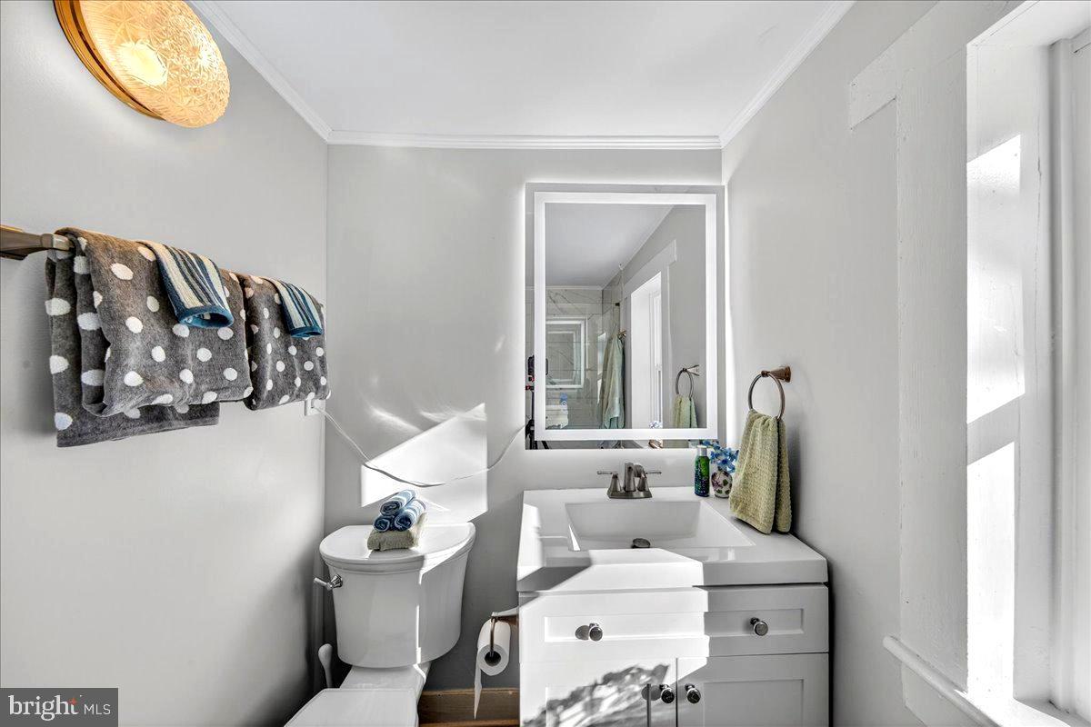 290 RILEY HOLLOW RD, HUNTLY, Virginia 22640, 3 Bedrooms Bedrooms, ,3 BathroomsBathrooms,Farm,For Sale,290 RILEY HOLLOW RD,VARP2002364 MLS # VARP2002364