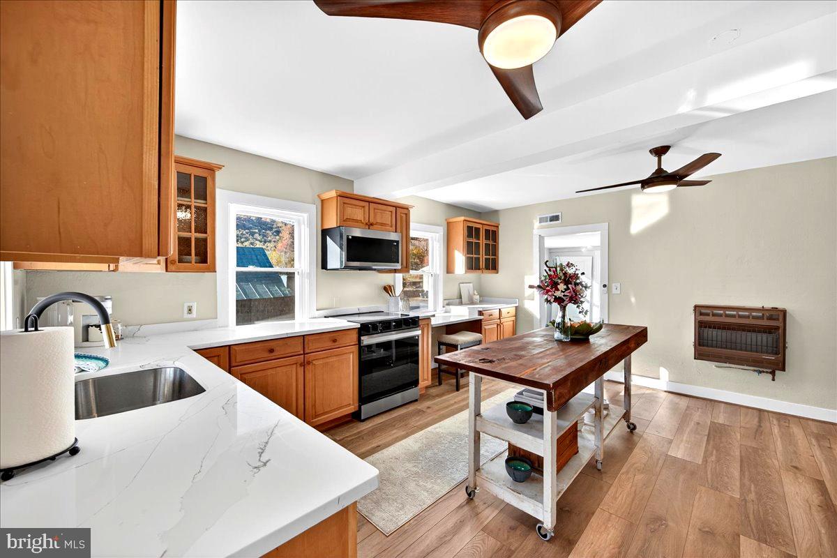 290 RILEY HOLLOW RD, HUNTLY, Virginia 22640, 3 Bedrooms Bedrooms, ,3 BathroomsBathrooms,Farm,For Sale,290 RILEY HOLLOW RD,VARP2002364 MLS # VARP2002364