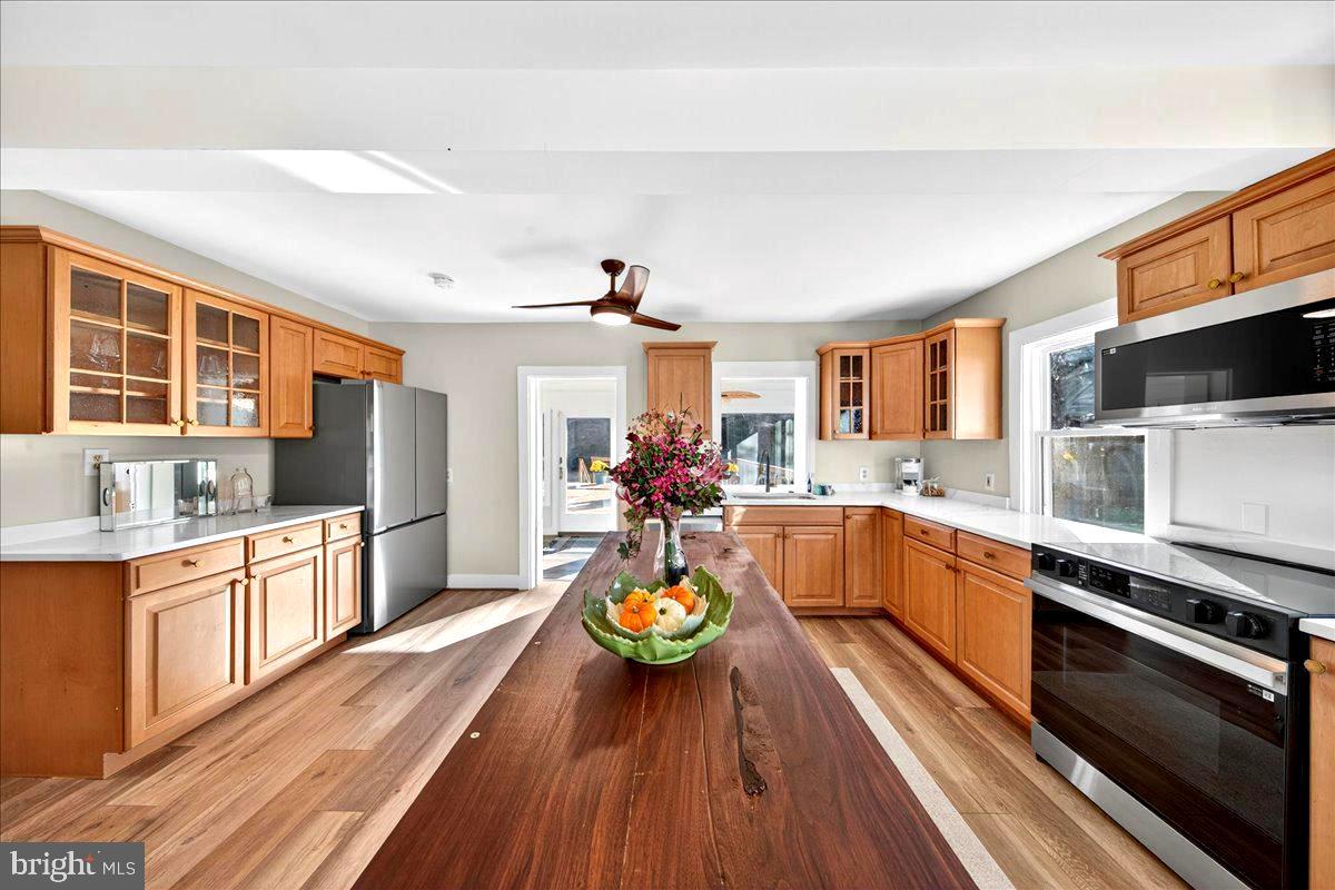 290 RILEY HOLLOW RD, HUNTLY, Virginia 22640, 3 Bedrooms Bedrooms, ,3 BathroomsBathrooms,Farm,For Sale,290 RILEY HOLLOW RD,VARP2002364 MLS # VARP2002364