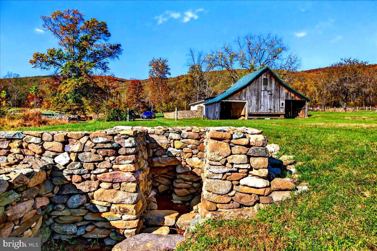 290 RILEY HOLLOW RD, HUNTLY, Virginia 22640, 3 Bedrooms Bedrooms, ,3 BathroomsBathrooms,Residential,For Sale,290 RILEY HOLLOW RD,VARP2002360 MLS # VARP2002360