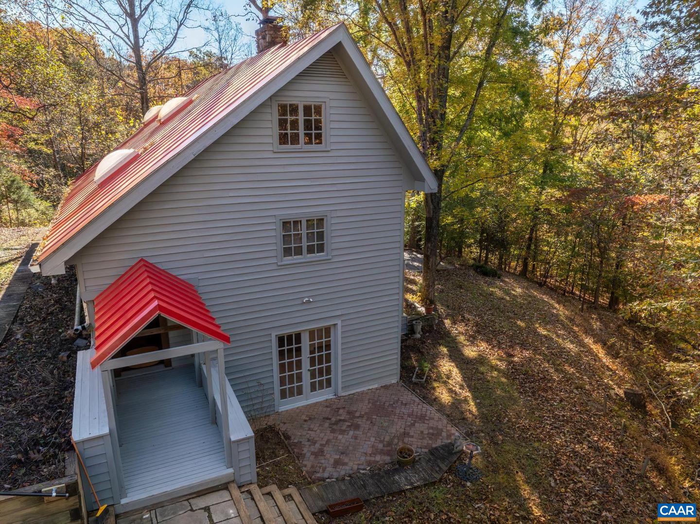 9712 OLD GREEN MOUNTAIN RD, ESMONT, Virginia 22937, 3 Bedrooms Bedrooms, ,2 BathroomsBathrooms,Residential,For Sale,9712 OLD GREEN MOUNTAIN RD,670517 MLS # 670517