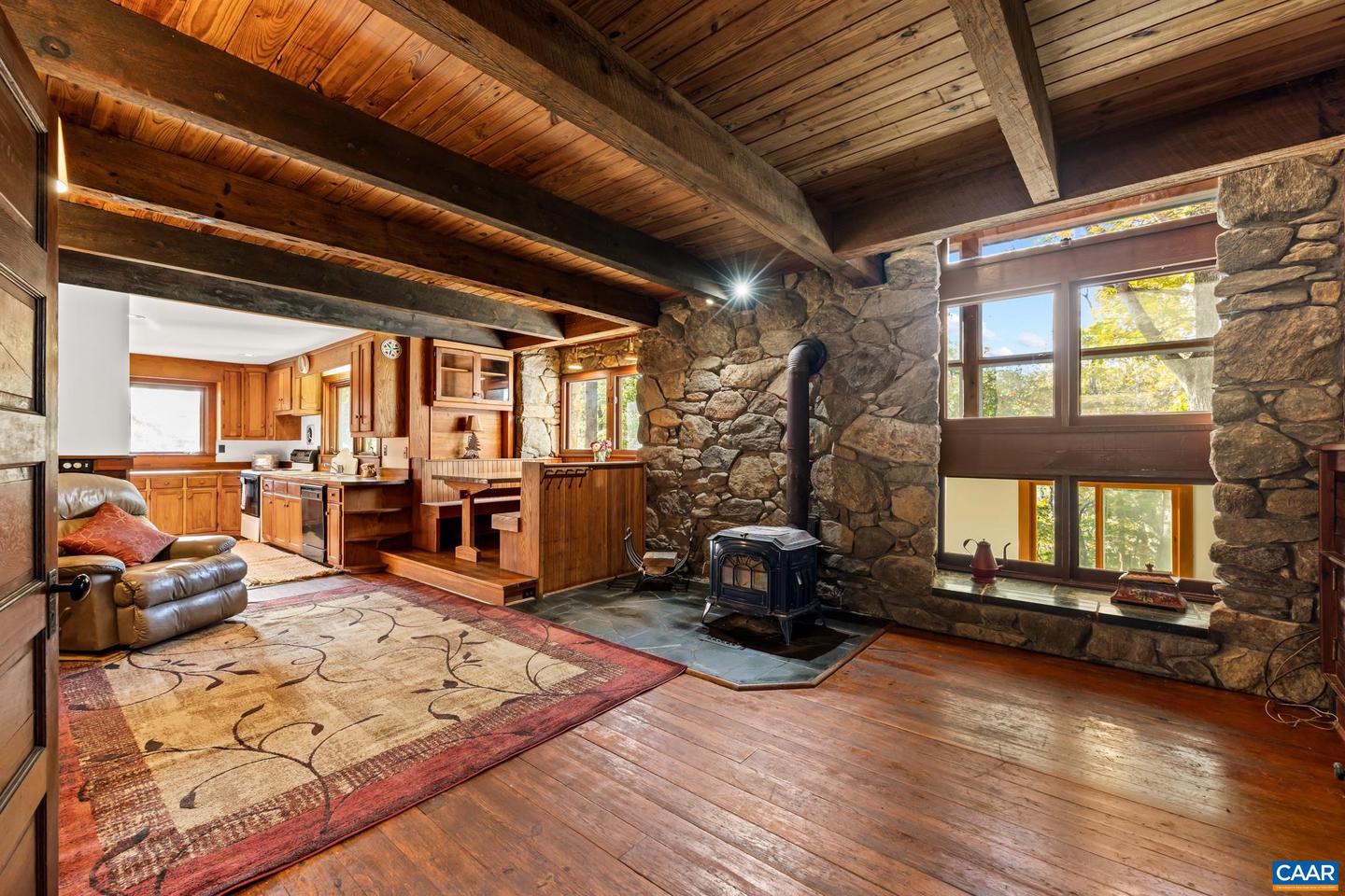 9712 OLD GREEN MOUNTAIN RD, ESMONT, Virginia 22937, 3 Bedrooms Bedrooms, ,2 BathroomsBathrooms,Residential,For Sale,9712 OLD GREEN MOUNTAIN RD,670517 MLS # 670517