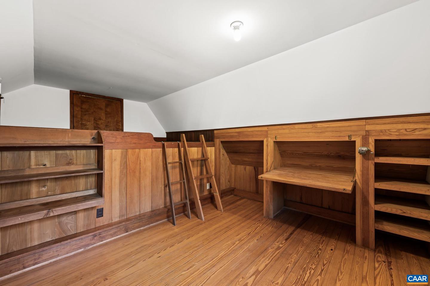 9712 OLD GREEN MOUNTAIN RD, ESMONT, Virginia 22937, 3 Bedrooms Bedrooms, ,2 BathroomsBathrooms,Residential,For Sale,9712 OLD GREEN MOUNTAIN RD,670517 MLS # 670517