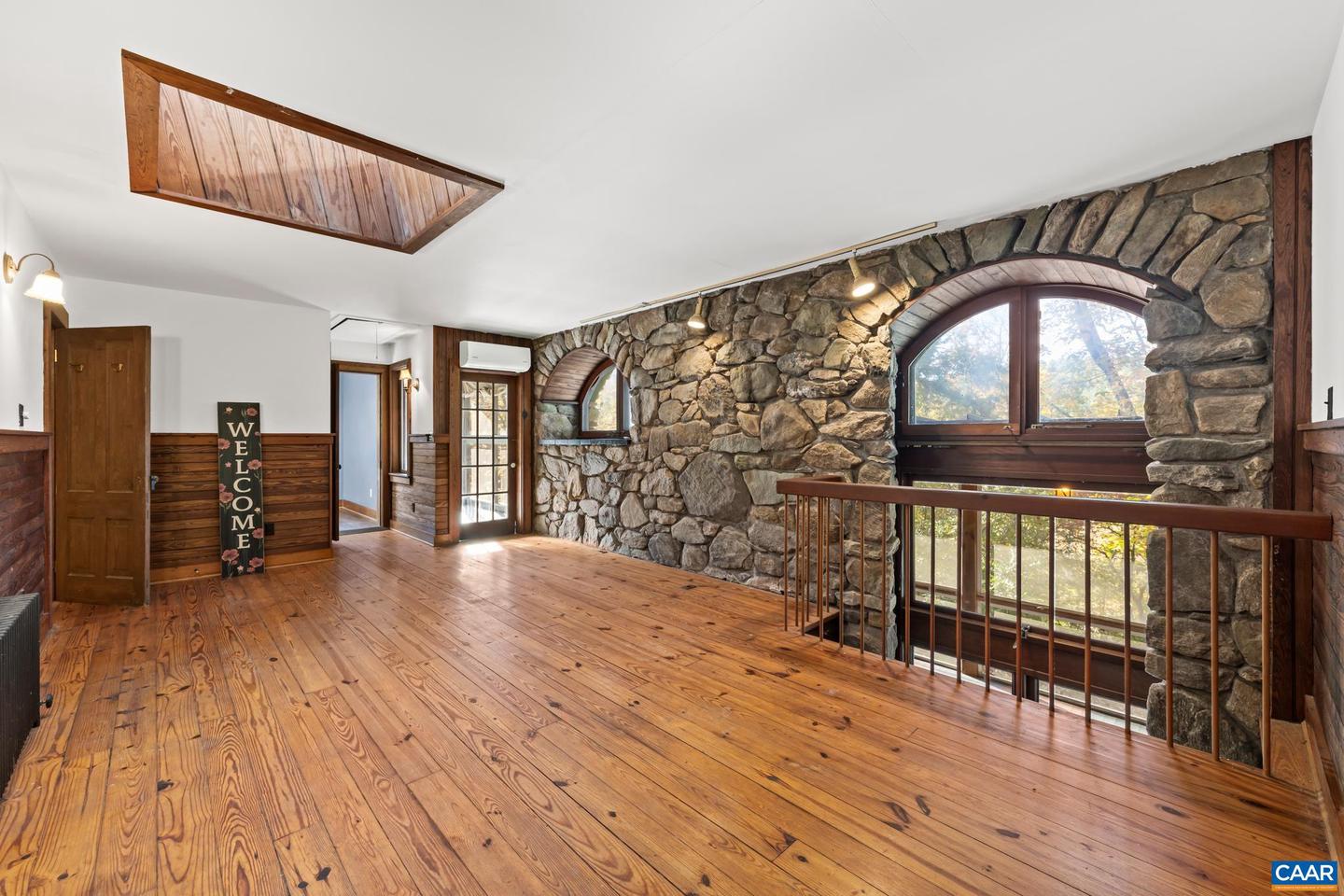 9712 OLD GREEN MOUNTAIN RD, ESMONT, Virginia 22937, 3 Bedrooms Bedrooms, ,2 BathroomsBathrooms,Residential,For Sale,9712 OLD GREEN MOUNTAIN RD,670517 MLS # 670517