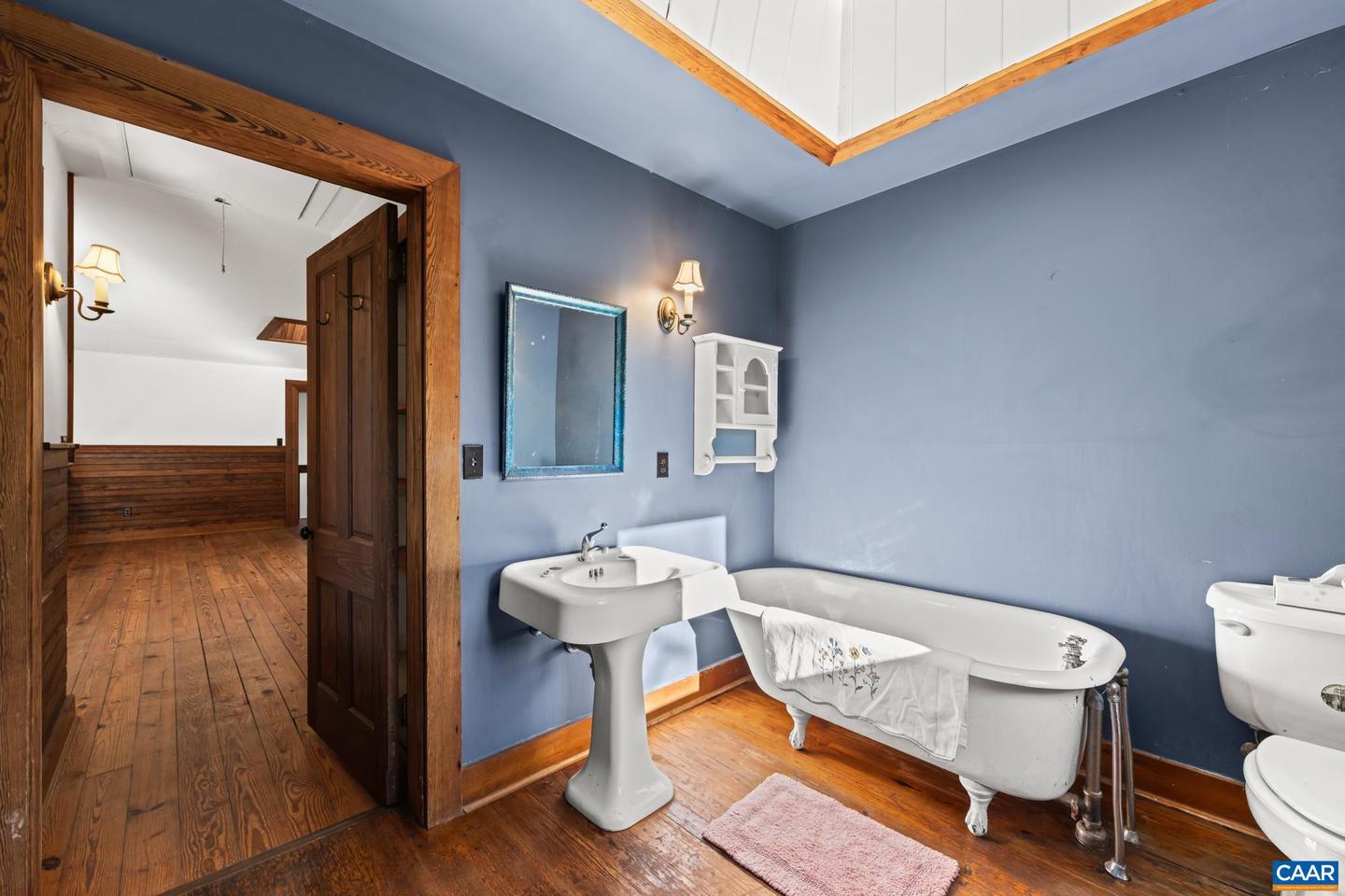 9712 OLD GREEN MOUNTAIN RD, ESMONT, Virginia 22937, 3 Bedrooms Bedrooms, ,2 BathroomsBathrooms,Residential,For Sale,9712 OLD GREEN MOUNTAIN RD,670517 MLS # 670517