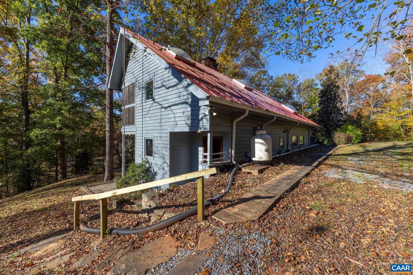 9712 OLD GREEN MOUNTAIN RD, ESMONT, Virginia 22937, 3 Bedrooms Bedrooms, ,2 BathroomsBathrooms,Residential,For Sale,9712 OLD GREEN MOUNTAIN RD,670517 MLS # 670517