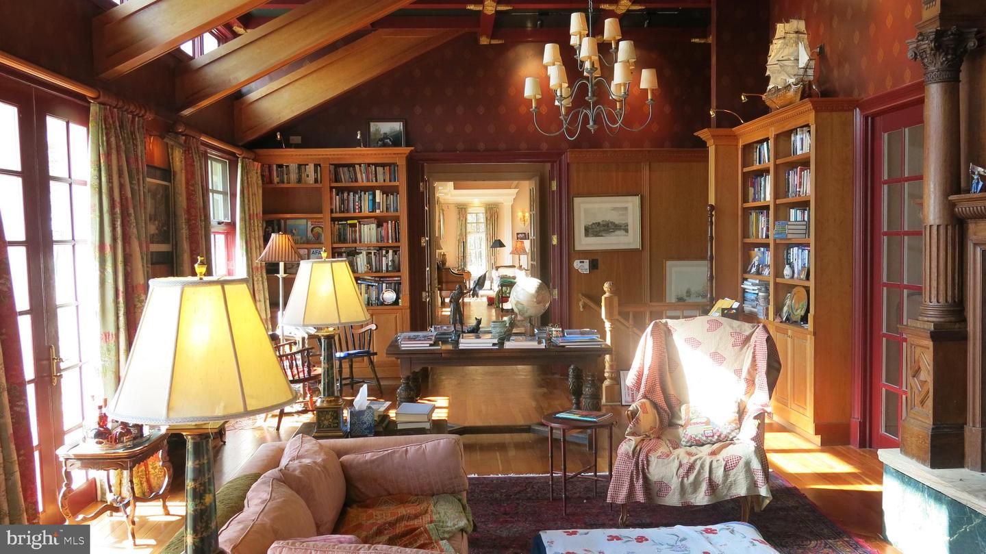 200 FOGG MOUNTAIN LN, FLINT HILL, Virginia 22627, 3 Bedrooms Bedrooms, ,2 BathroomsBathrooms,Residential,For Sale,200 FOGG MOUNTAIN LN,VARP2002366 MLS # VARP2002366