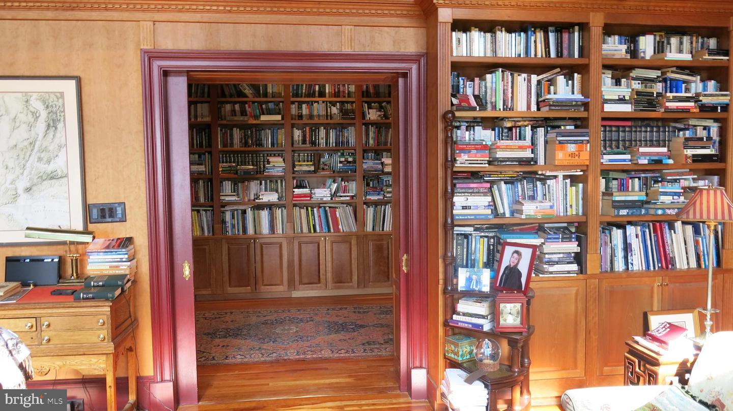 200 FOGG MOUNTAIN LN, FLINT HILL, Virginia 22627, 3 Bedrooms Bedrooms, ,2 BathroomsBathrooms,Residential,For Sale,200 FOGG MOUNTAIN LN,VARP2002366 MLS # VARP2002366